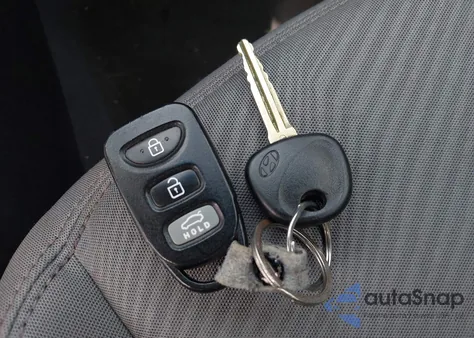 2013 Hyundai Elantra Gls из США, поврежденный, VIN 5NPDH4AE6DH373385